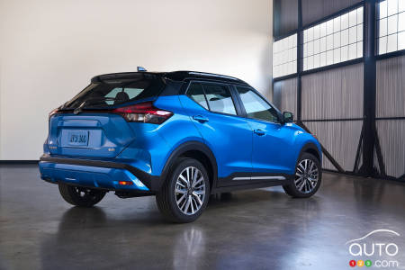 2021 Nissan Kicks, three-quarters rear